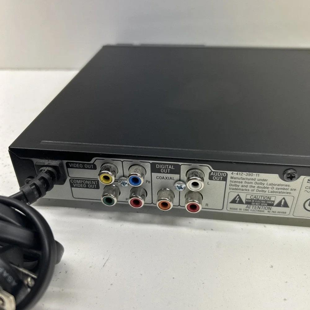 Sony CD DVD Player DVP-SR210P - Tested‎ Works Great - No Remote
